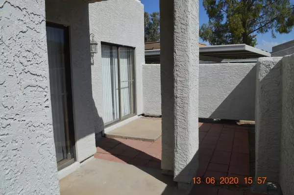 Tempe, AZ 85281,850 S RIVER Drive #1057