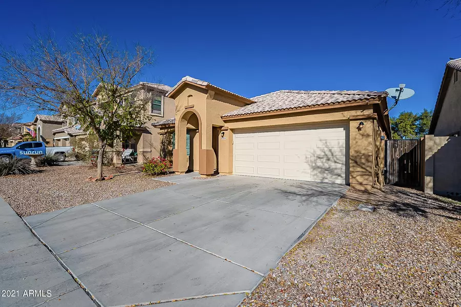 3854 W GOLDMINE MOUNTAIN Drive, Queen Creek, AZ 85144