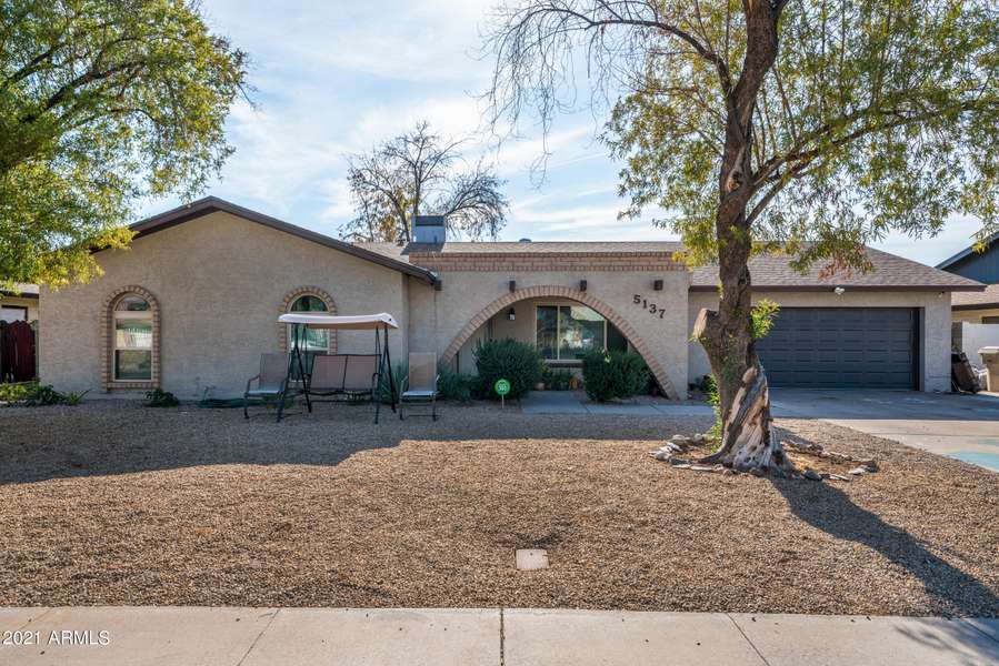 5137 W LAURIE Lane, Glendale, AZ 85302