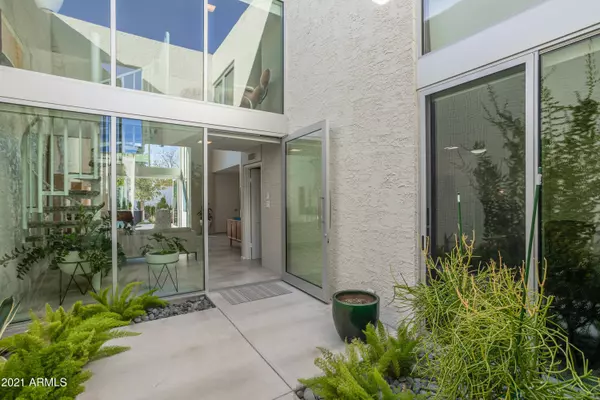 4668 N 40TH Street, Phoenix, AZ 85018