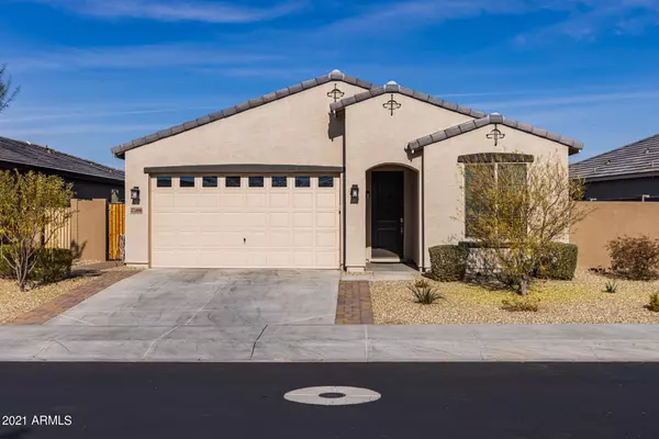 17496 W SUMMIT Drive, Goodyear, AZ 85338