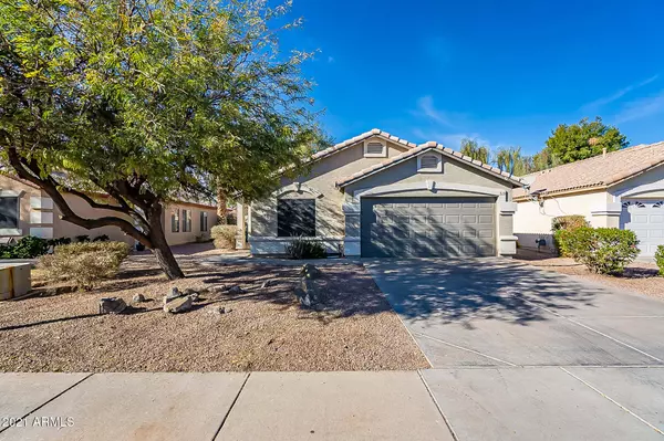 310 N PIONEER Street, Gilbert, AZ 85233