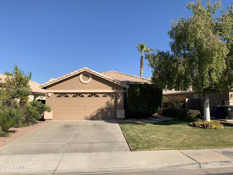 228 W OXFORD Lane, Gilbert, AZ 85233