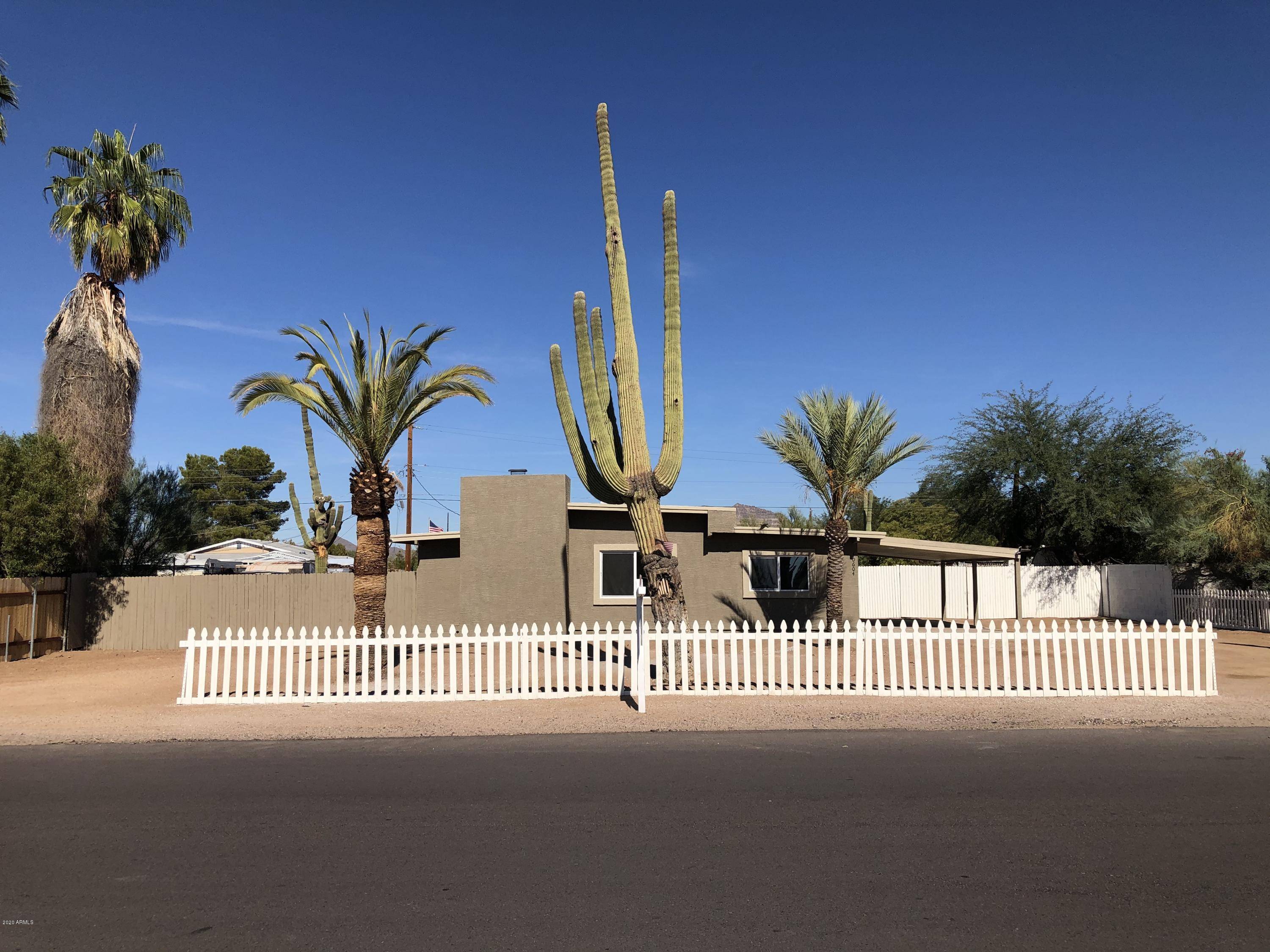 Apache Junction, AZ 85120,10604 E BOULDER Drive