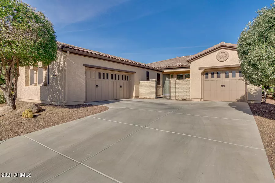 13058 W RUNNING DEER Trail, Peoria, AZ 85383