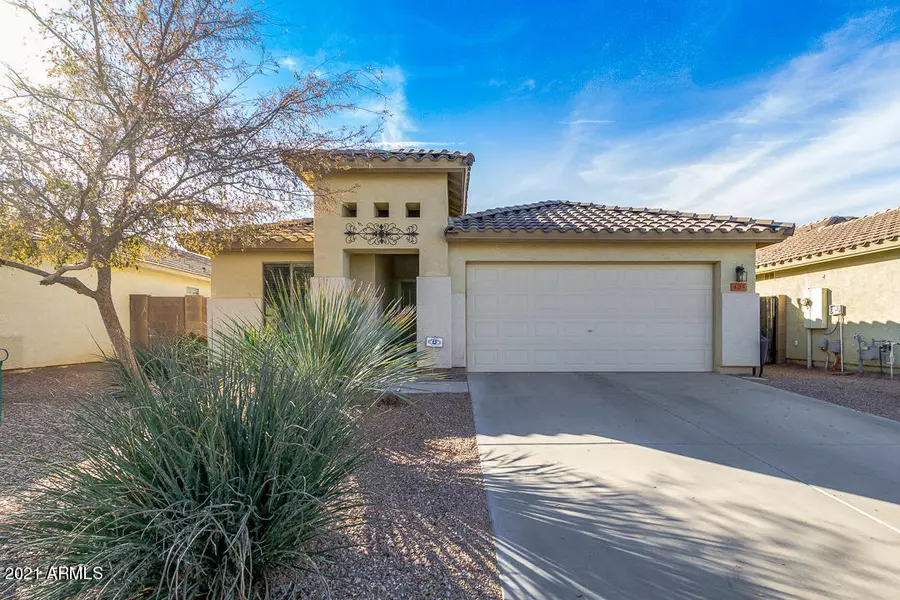 405 W Dexter Way, San Tan Valley, AZ 85143