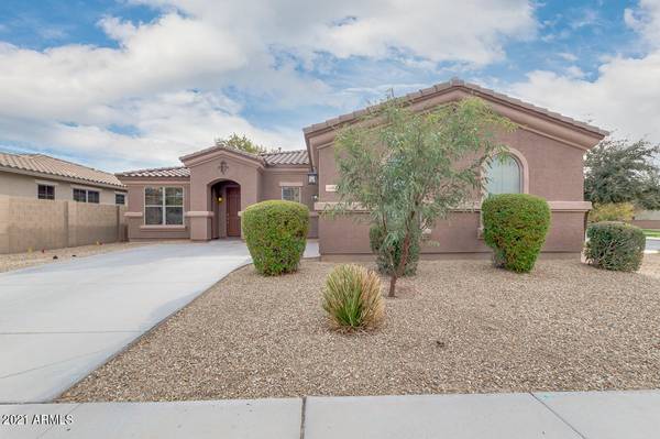 16161 W PAPAGO Street, Goodyear, AZ 85338