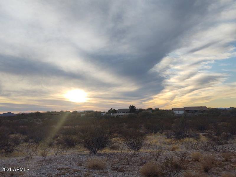 21725 W DATE CREEK Road #9, Wickenburg, AZ 85390