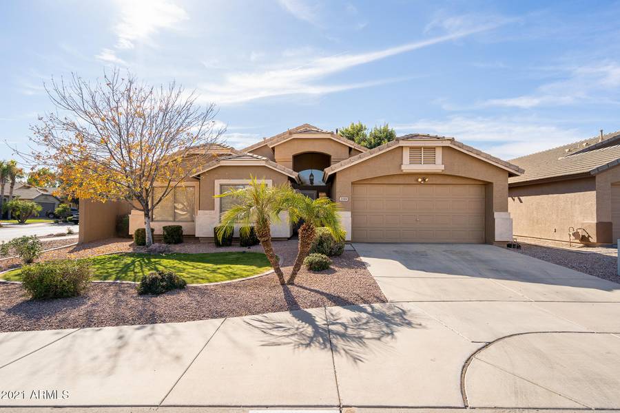 21199 E CAMINA PLATA Street, Queen Creek, AZ 85142