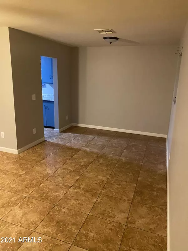 Phoenix, AZ 85009,1032 N 27th Drive