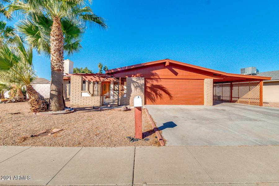 9214 N 48th Drive, Glendale, AZ 85302