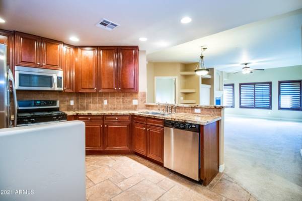 Phoenix, AZ 85054,5450 E DEER VALLEY Drive #3203