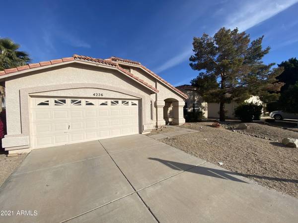 4226 E WINDSONG Drive, Phoenix, AZ 85048