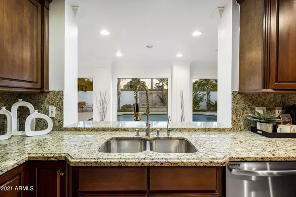 Scottsdale, AZ 85254,6511 E DREYFUS Avenue