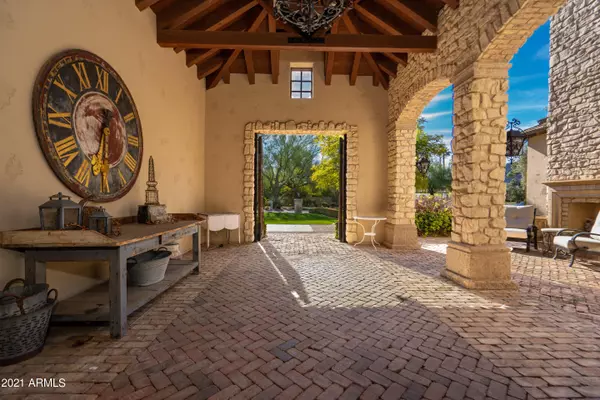 Paradise Valley, AZ 85253,6428 E Horseshoe Road