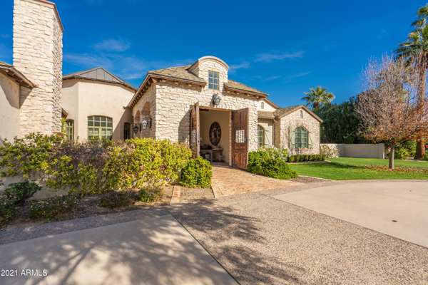 Paradise Valley, AZ 85253,6428 E Horseshoe Road