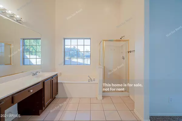 Phoenix, AZ 85028,3202 E DESERT COVE Avenue