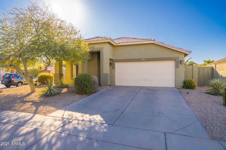 9829 E KNOWLES Avenue, Mesa, AZ 85209