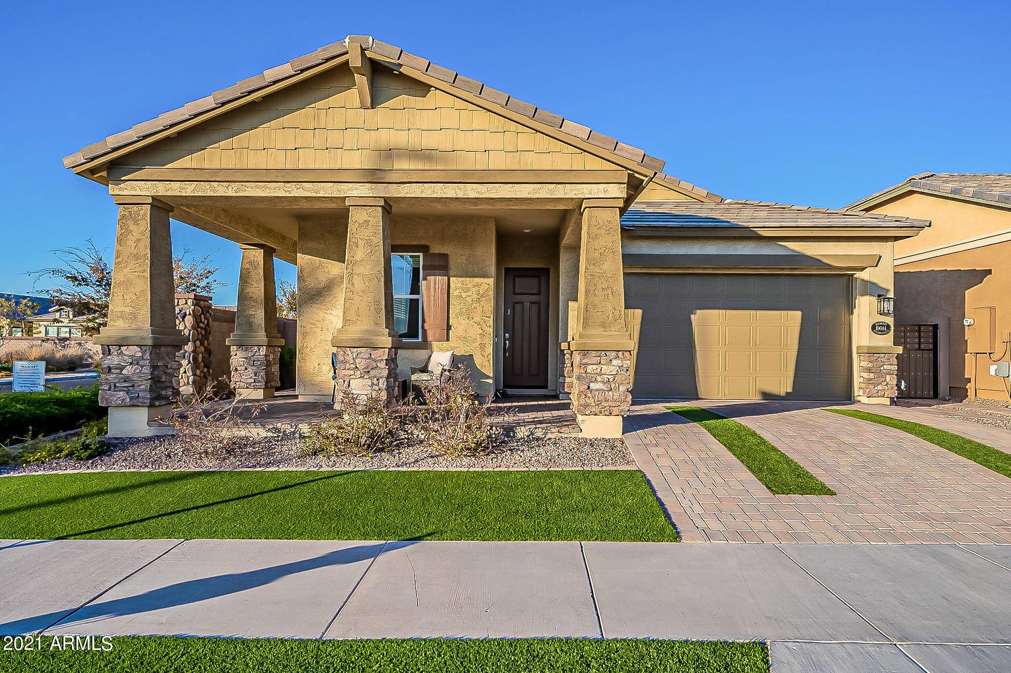 10044 E NICHOLS Avenue, Mesa, AZ 85209