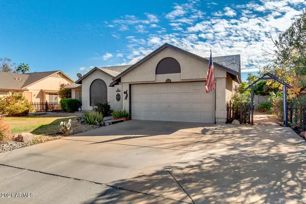 Chandler, AZ 85225,707 W LOUGHLIN Drive