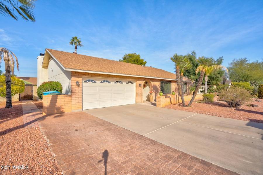 4340 W MICHIGAN Avenue W, Glendale, AZ 85308