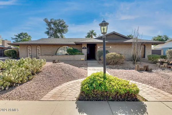 1513 E GRANDVIEW Street, Mesa, AZ 85203