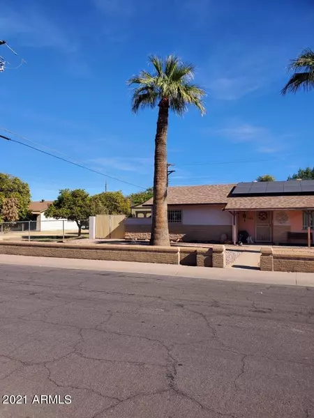 5425 N 64TH Avenue, Glendale, AZ 85301