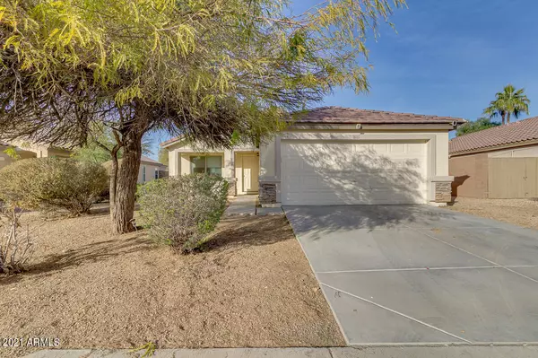 6338 W HUGHES Drive, Phoenix, AZ 85043