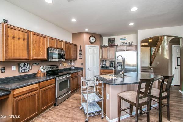 San Tan Valley, AZ 85143,33699 N SLATE CREEK Drive