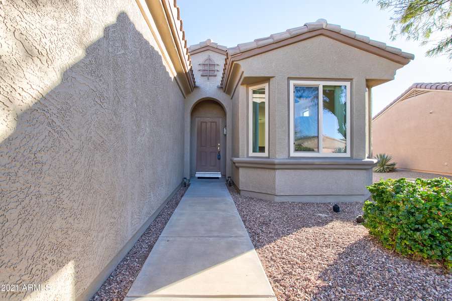 16733 W VILLAGIO Drive, Surprise, AZ 85387