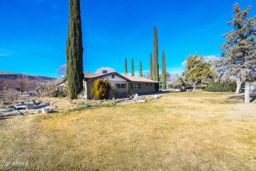 3180 S IRON SPRINGS Road, Skull Valley, AZ 86338