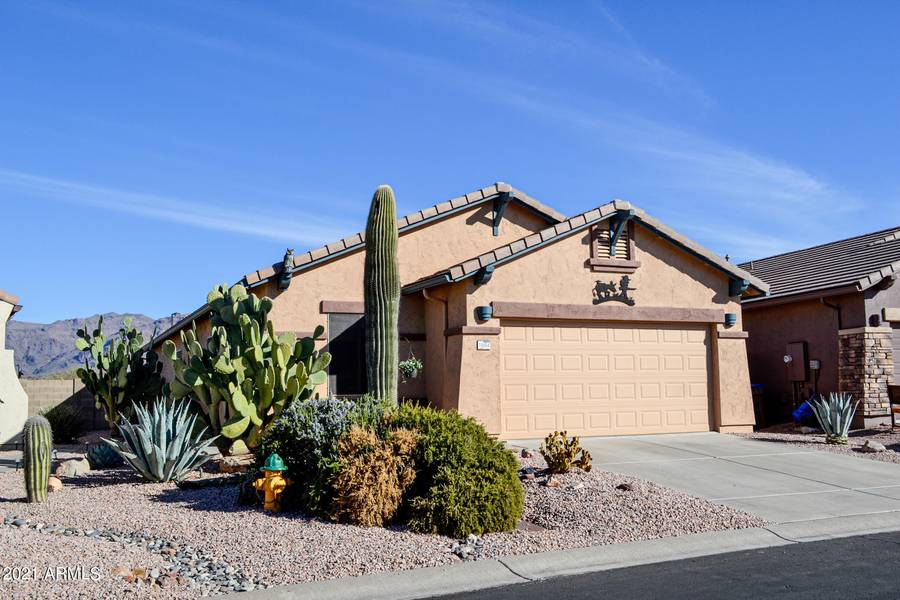 10664 E SECOND WATER Trail, Gold Canyon, AZ 85118