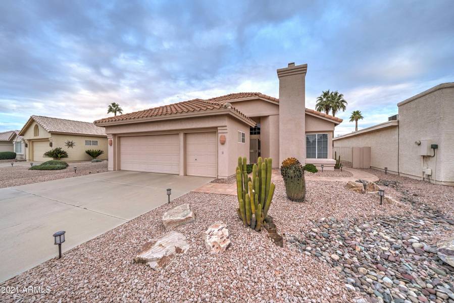 10606 E SUNNYDALE Drive, Sun Lakes, AZ 85248