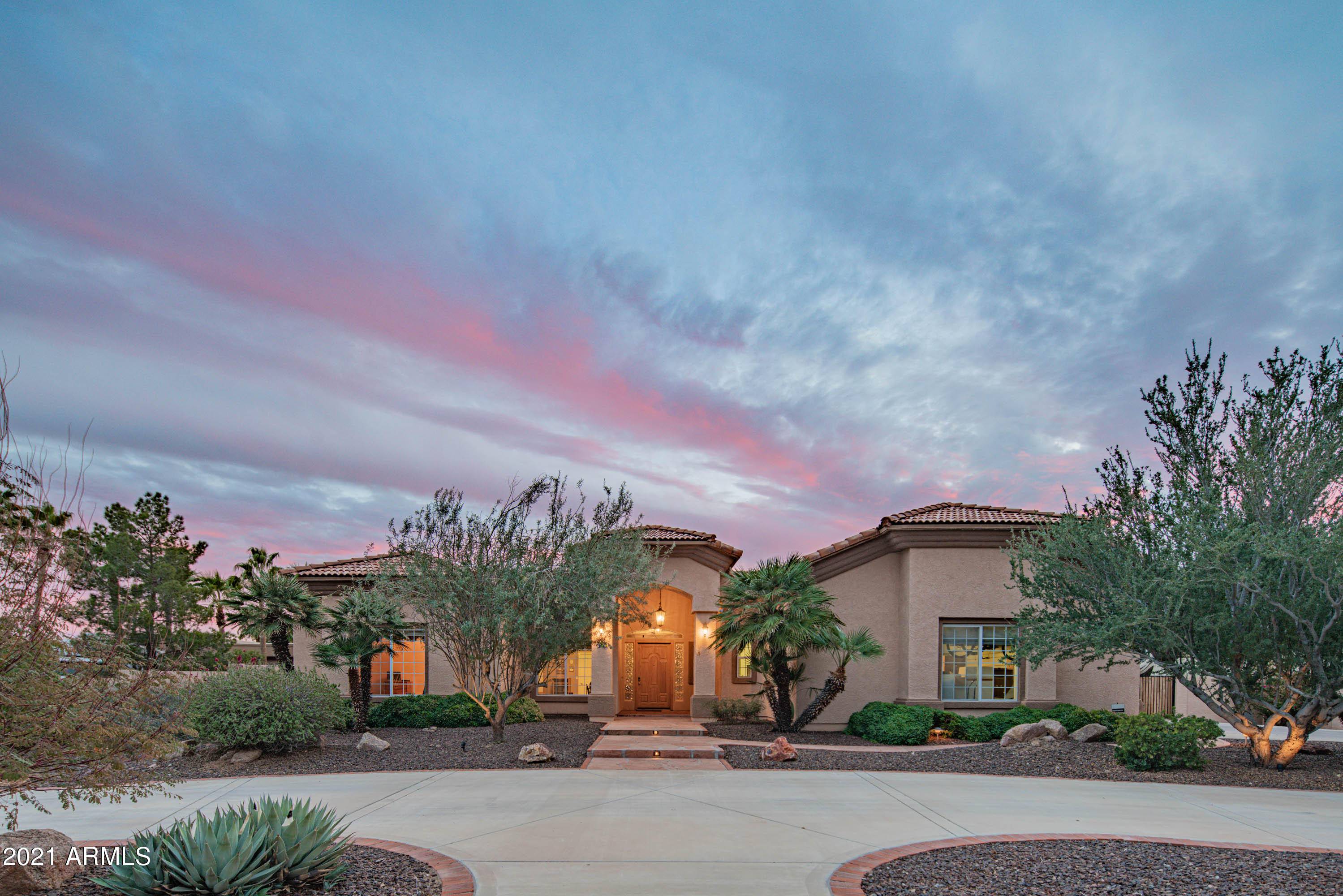 5621 W SOFT WIND Drive, Glendale, AZ 85310