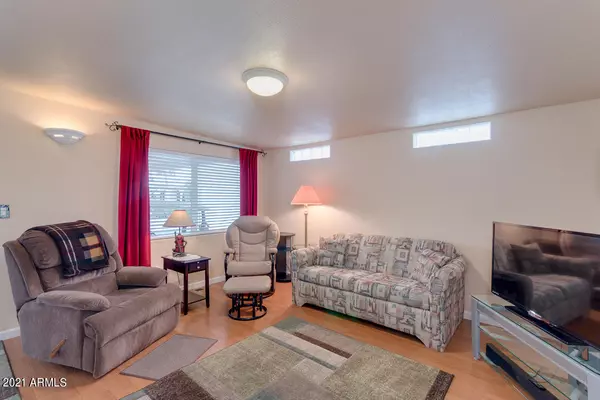 Apache Junction, AZ 85119,3710 S GOLDFIELD RD 922 --