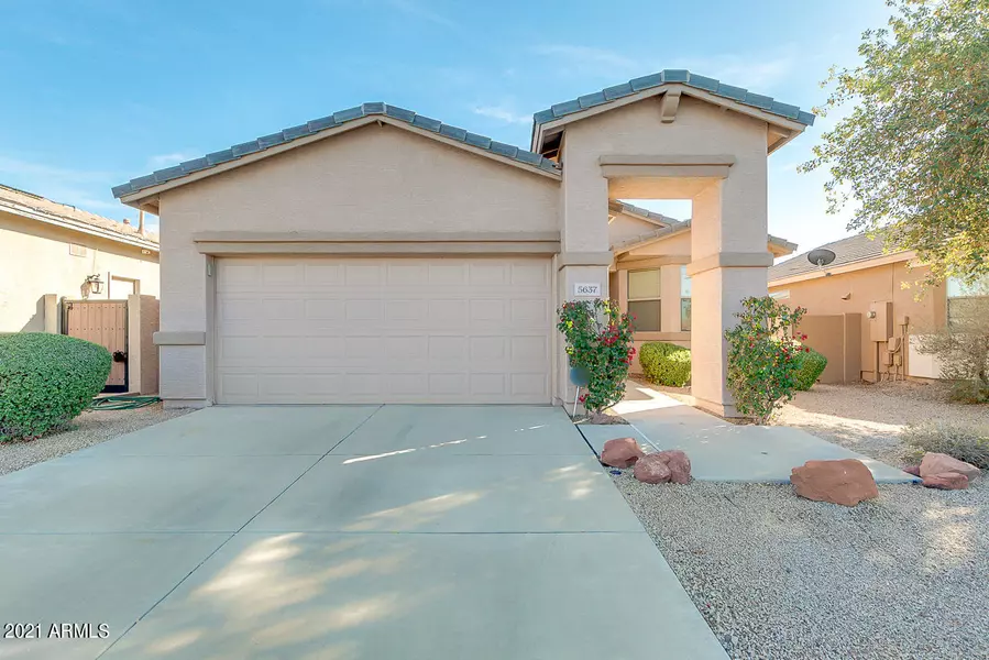 5637 W VINEYARD Road, Laveen, AZ 85339