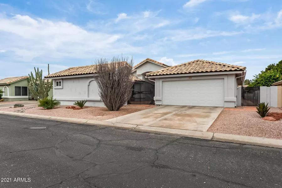 17414 N Lonesome Dove Trail, Surprise, AZ 85374