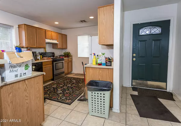 Tolleson, AZ 85353,9553 W HEBER Road