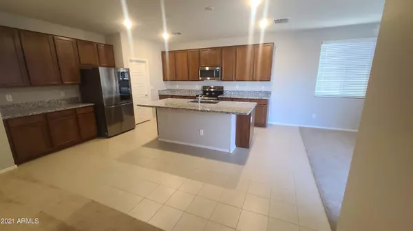 Glendale, AZ 85305,8410 W PALMAIRE Avenue