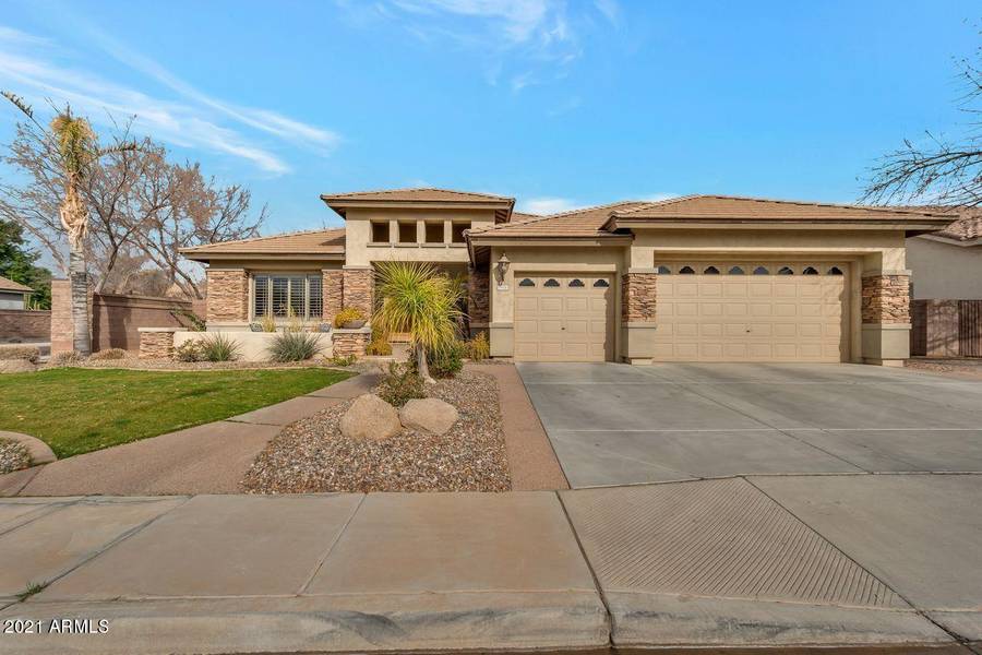 1122 E COCONINO Drive, Chandler, AZ 85249