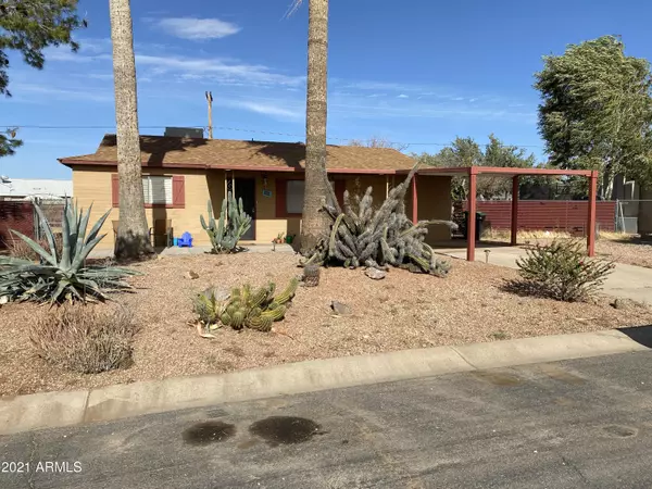 150 DEBS Circle, Morristown, AZ 85342