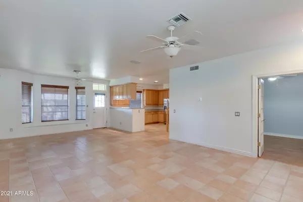 Tempe, AZ 85281,942 S ASH Avenue #107