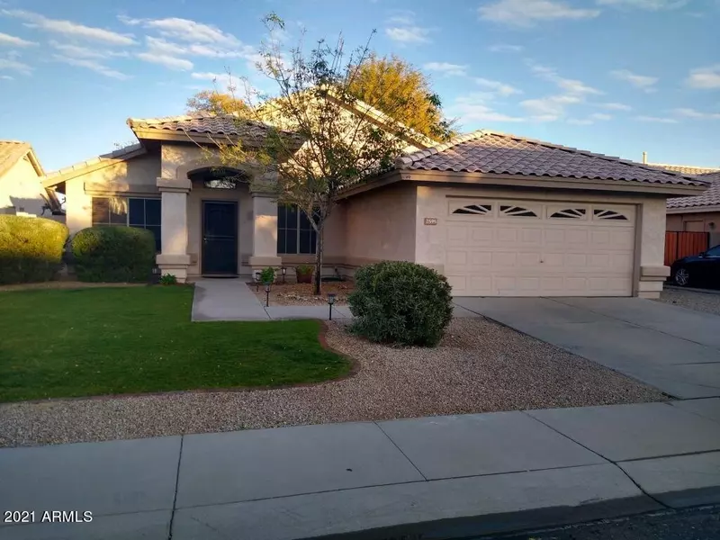 2595 S KAREN Drive, Chandler, AZ 85286