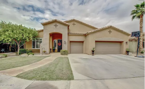 830 E LYNX Way, Chandler, AZ 85249