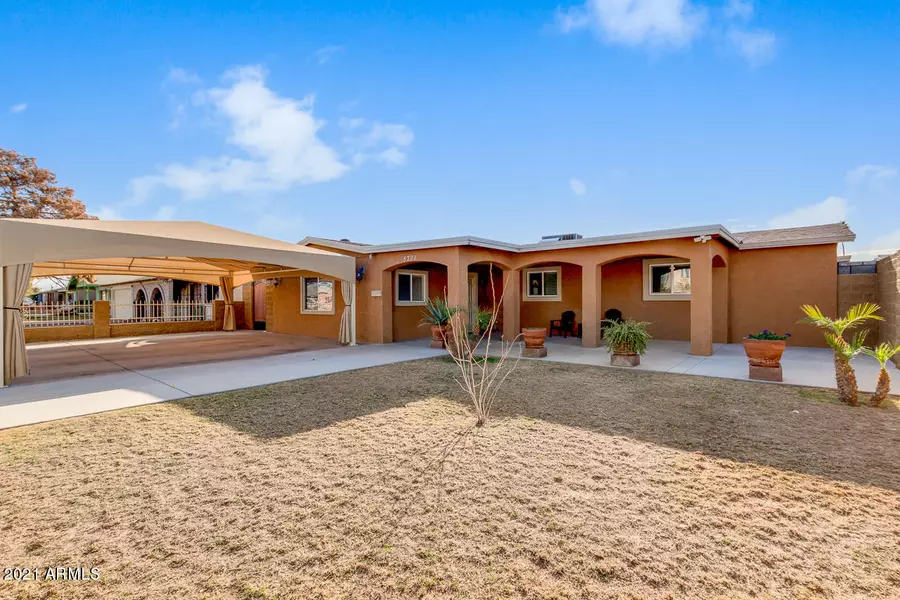 5701 W MONTE VISTA Road, Phoenix, AZ 85035