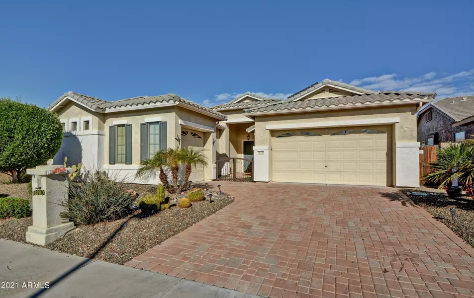 18230 W WEATHERBY Drive, Surprise, AZ 85374