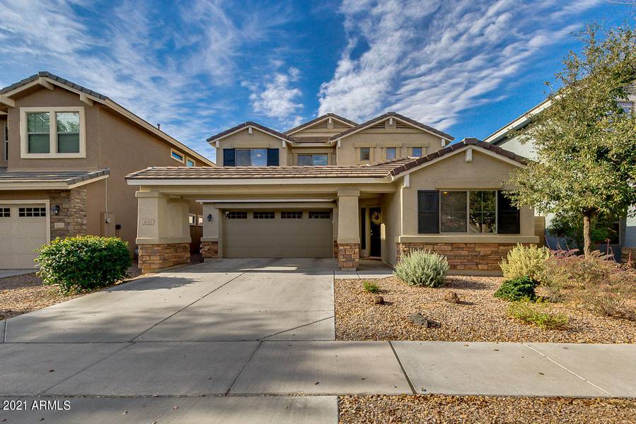 4181 E SANDY Way, Gilbert, AZ 85297