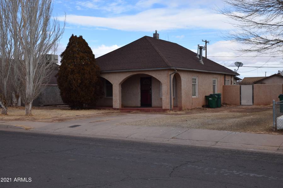 518 W ASPINWALL Street, Winslow, AZ 86047