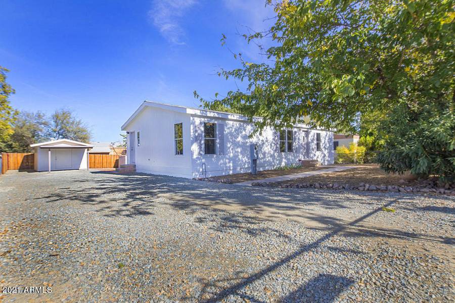 20816 E SIERRA Drive, Mayer, AZ 86333