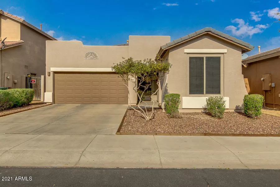 5612 W VINEYARD Road, Laveen, AZ 85339